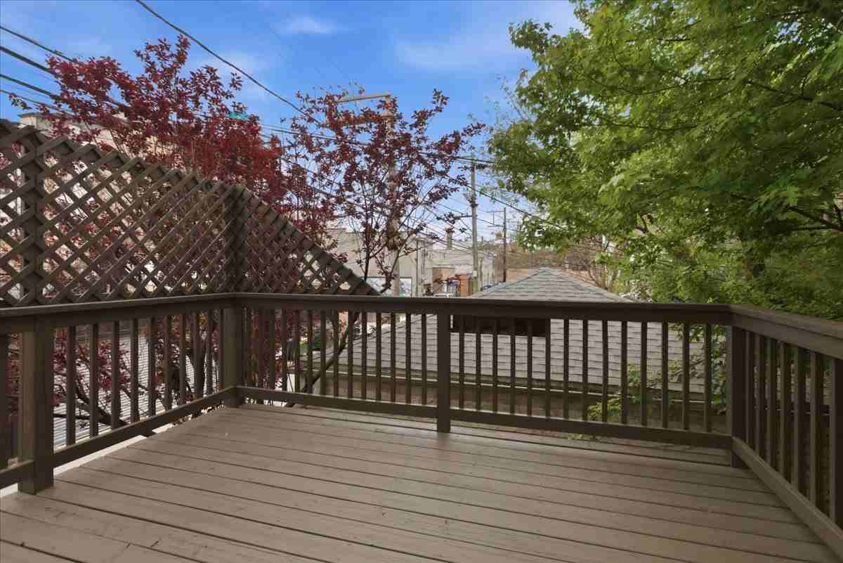 745 N Wood St #TH - Photo 6 of 13