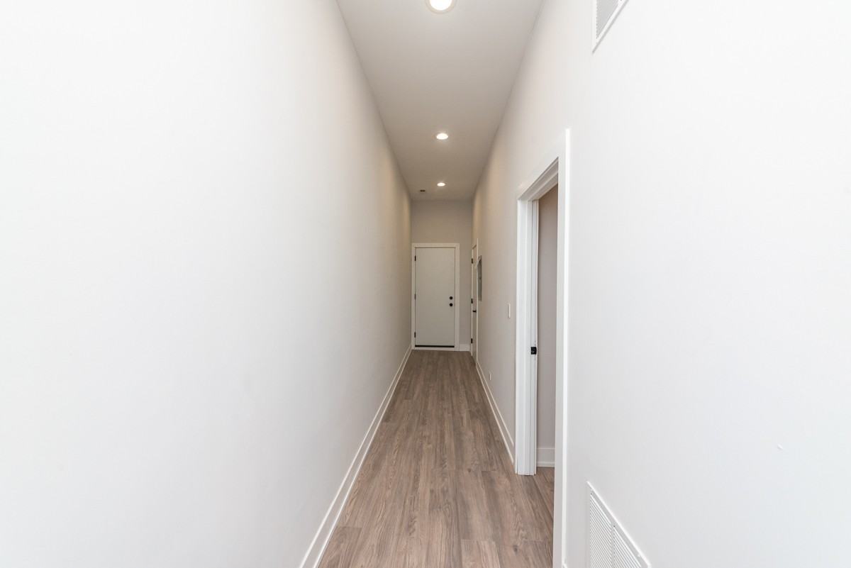 1907 S Racine Ave #2F - Photo 7 of 16