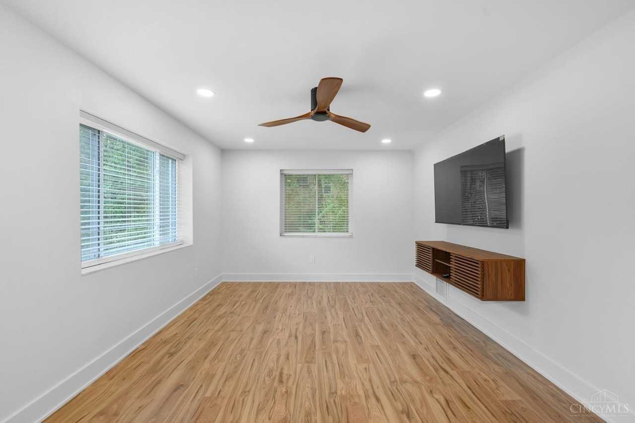 3622 Brotherton Rd #1 - Photo 2 of 14