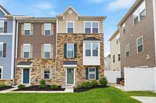 9 Wentworth Ln - Photo 1 of 1