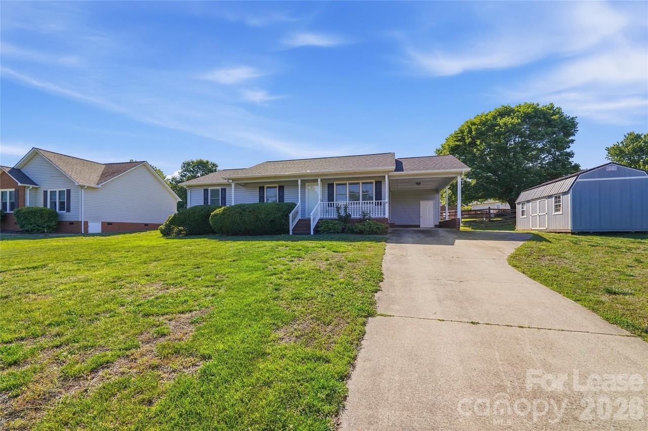 1607 Mcfarland Dr - Photo 7 of 33
