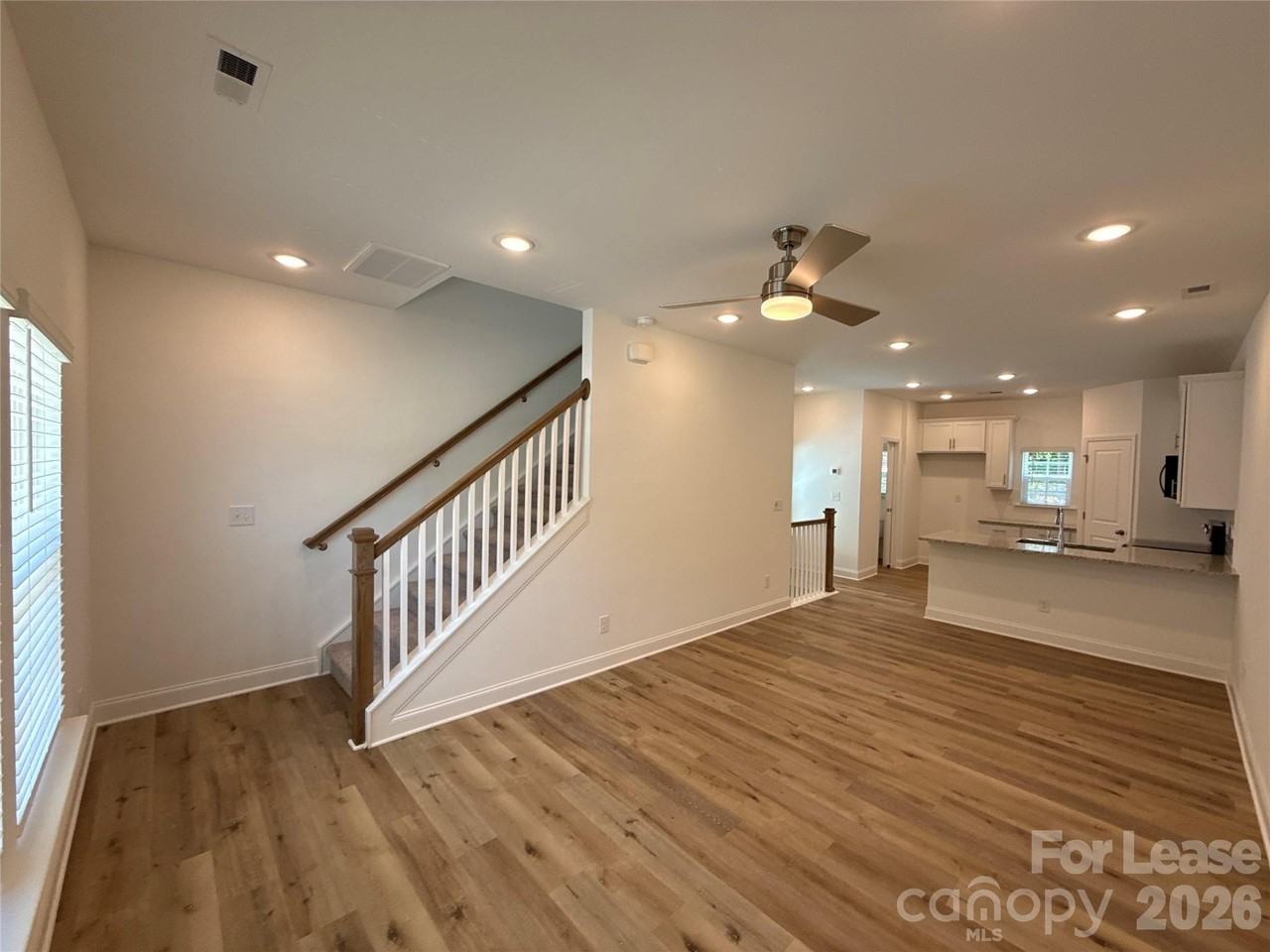 3220 Butler Hill Dr - Photo 3 of 11