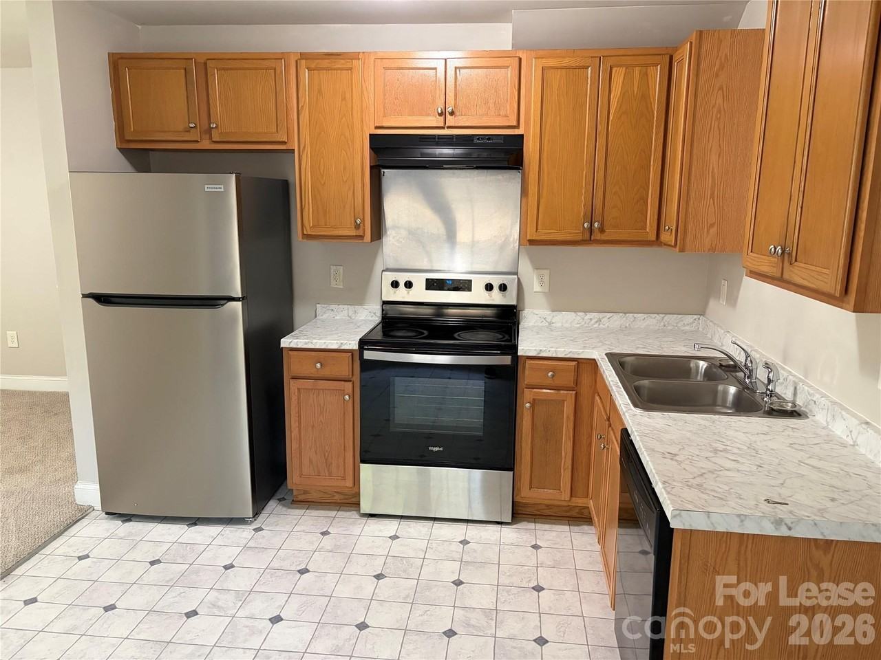 1925 Crestmont Ave - Photo 3 of 9