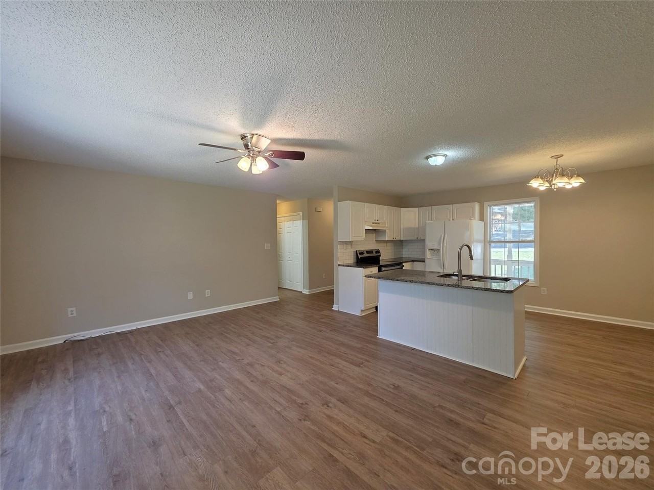 1225 Beard St - Photo 3 of 17