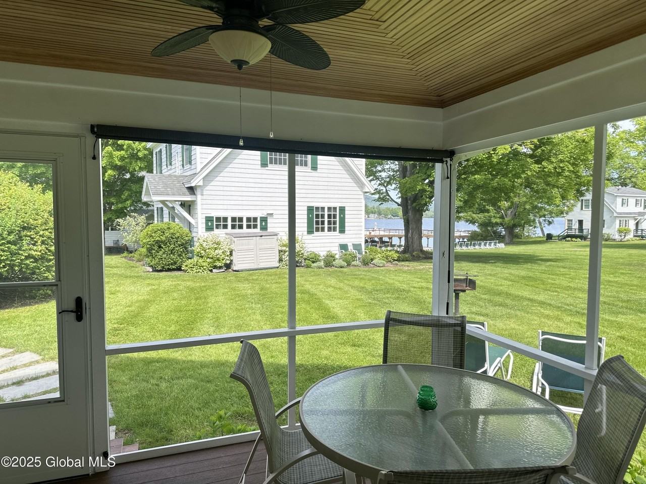 12 Seneca Dr - Photo 3 of 20