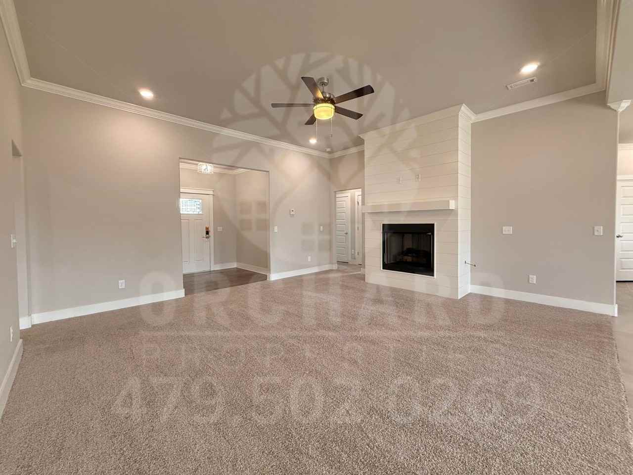 941 Madden St - Photo 3 of 24