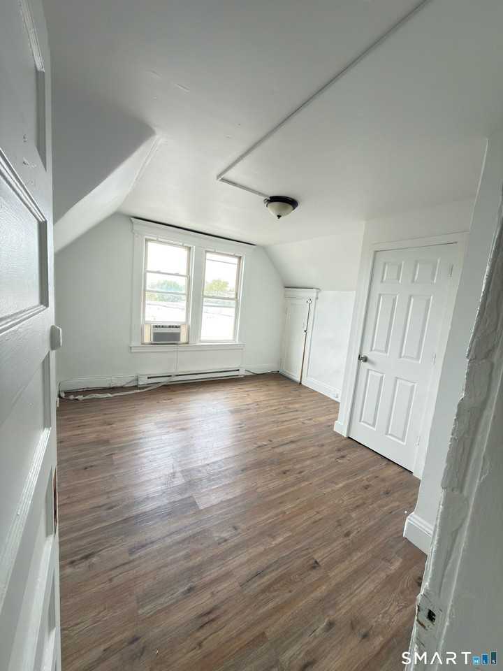 10 Beatrice St #3 - Photo 2 of 5