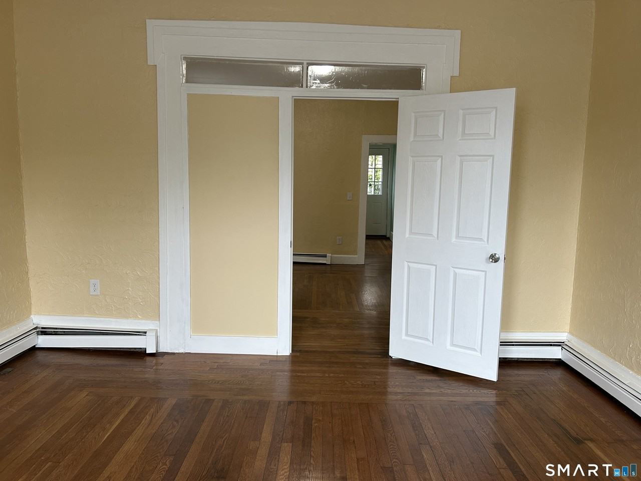 27 Jay St #1 - Photo 4 of 10