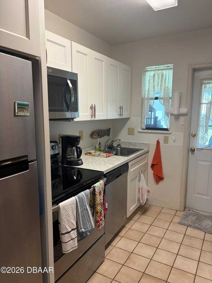 16 Oriole Cir #A - Photo 5 of 14