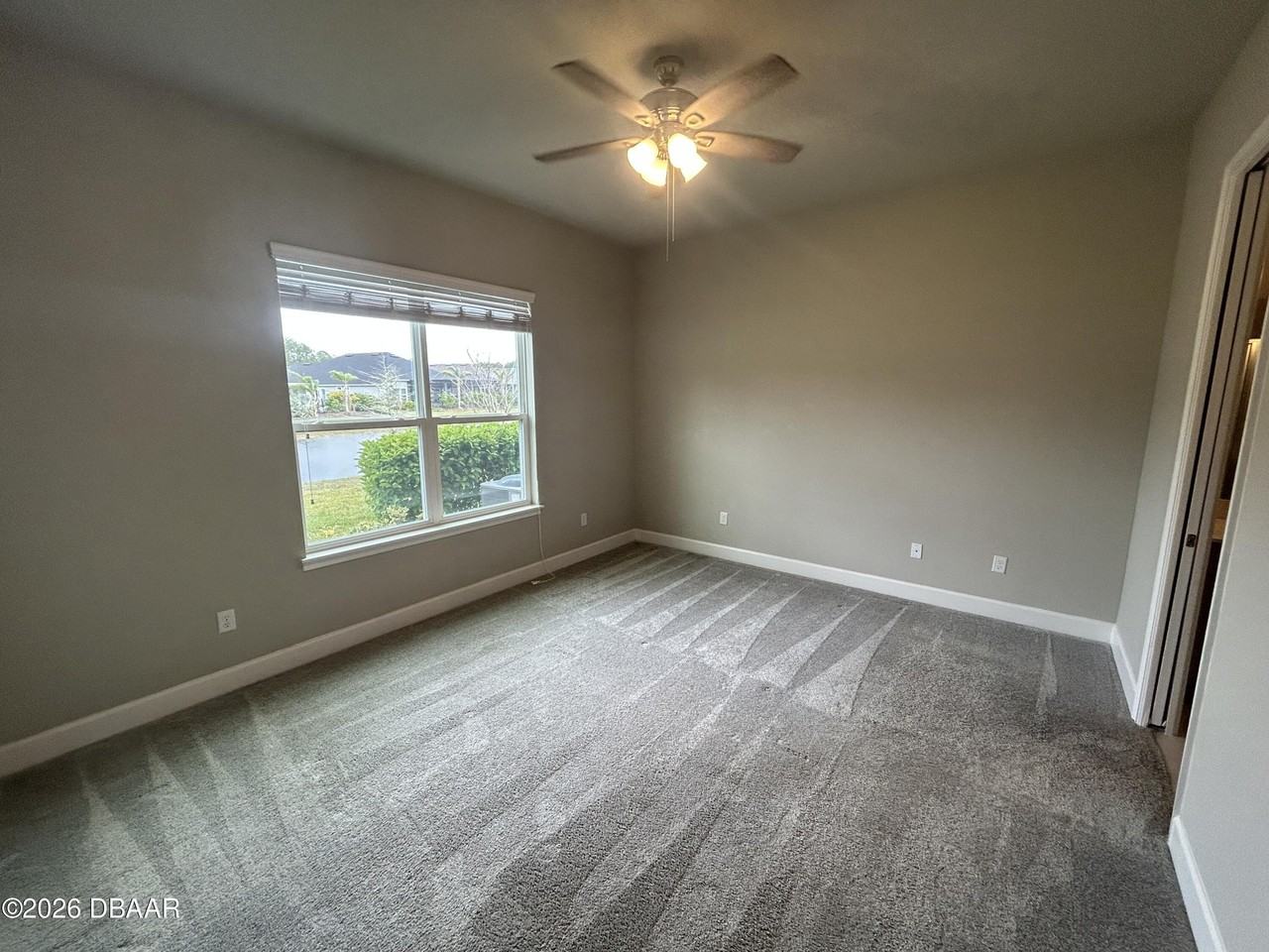 138 Longridge Ln - Photo 5 of 12