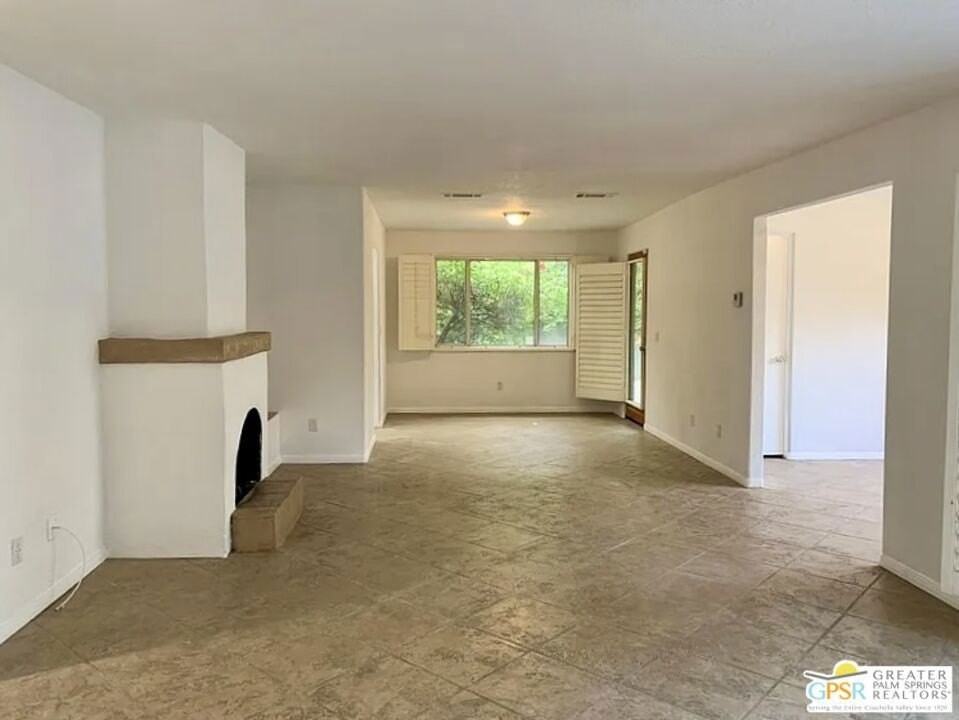 123 W San Carlos Rd - Photo 3 of 31
