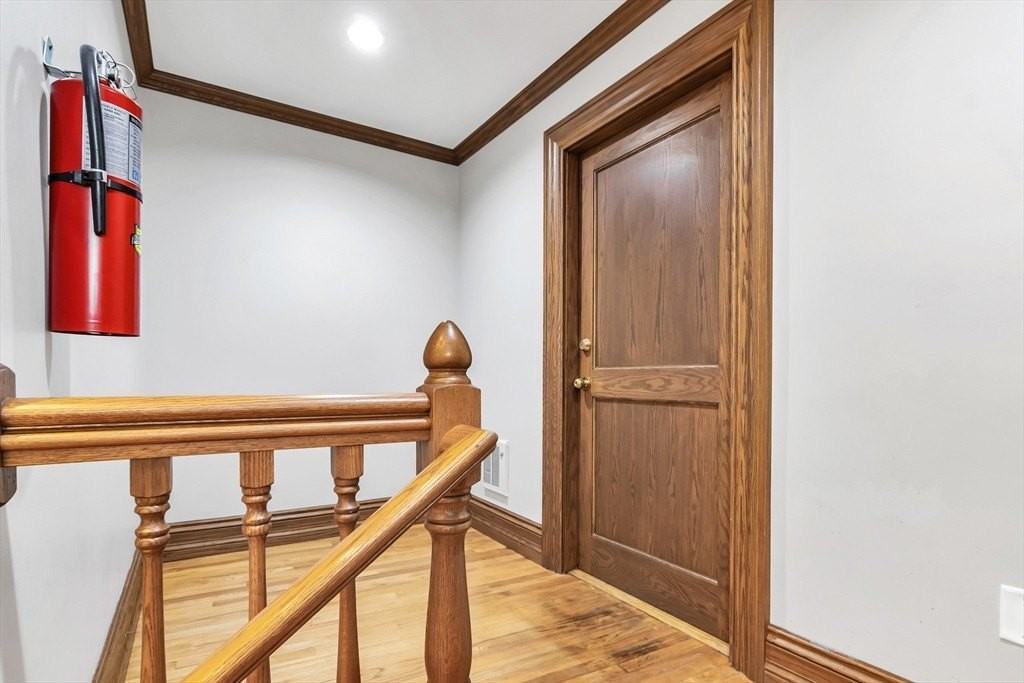 7 Wallis St - Photo 5 of 18