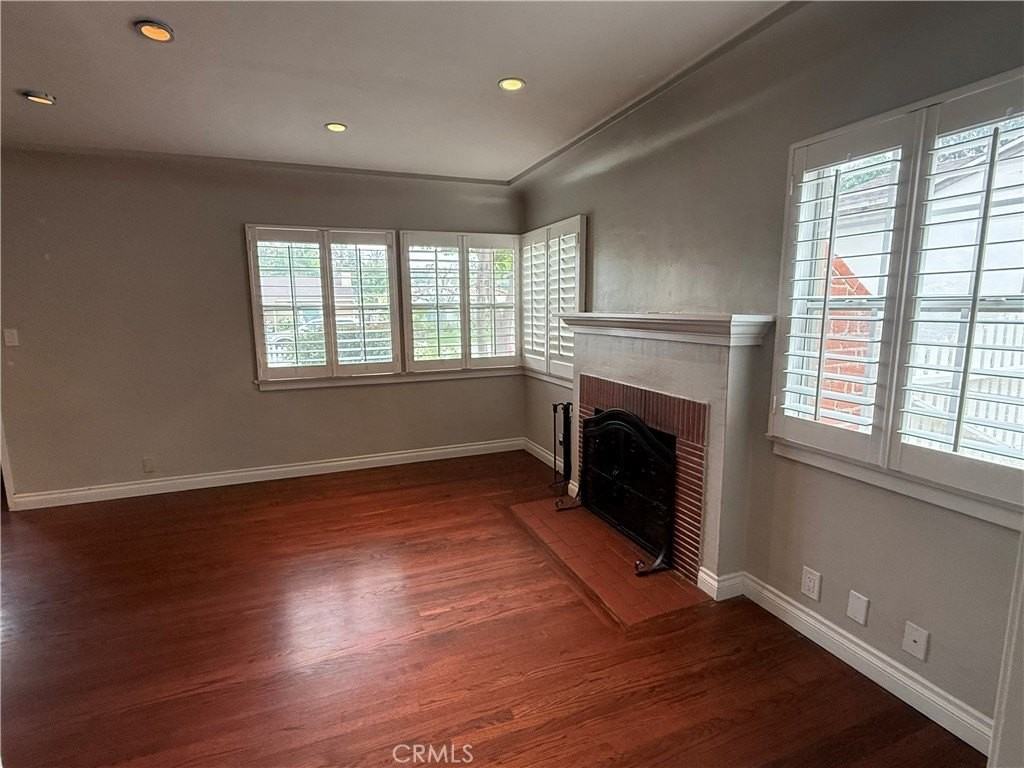 527 S Orchard Dr - Photo 6 of 49