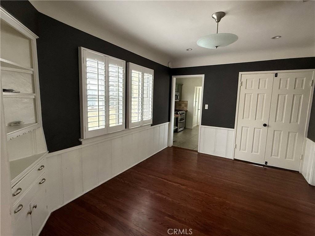 527 S Orchard Dr - Photo 7 of 49