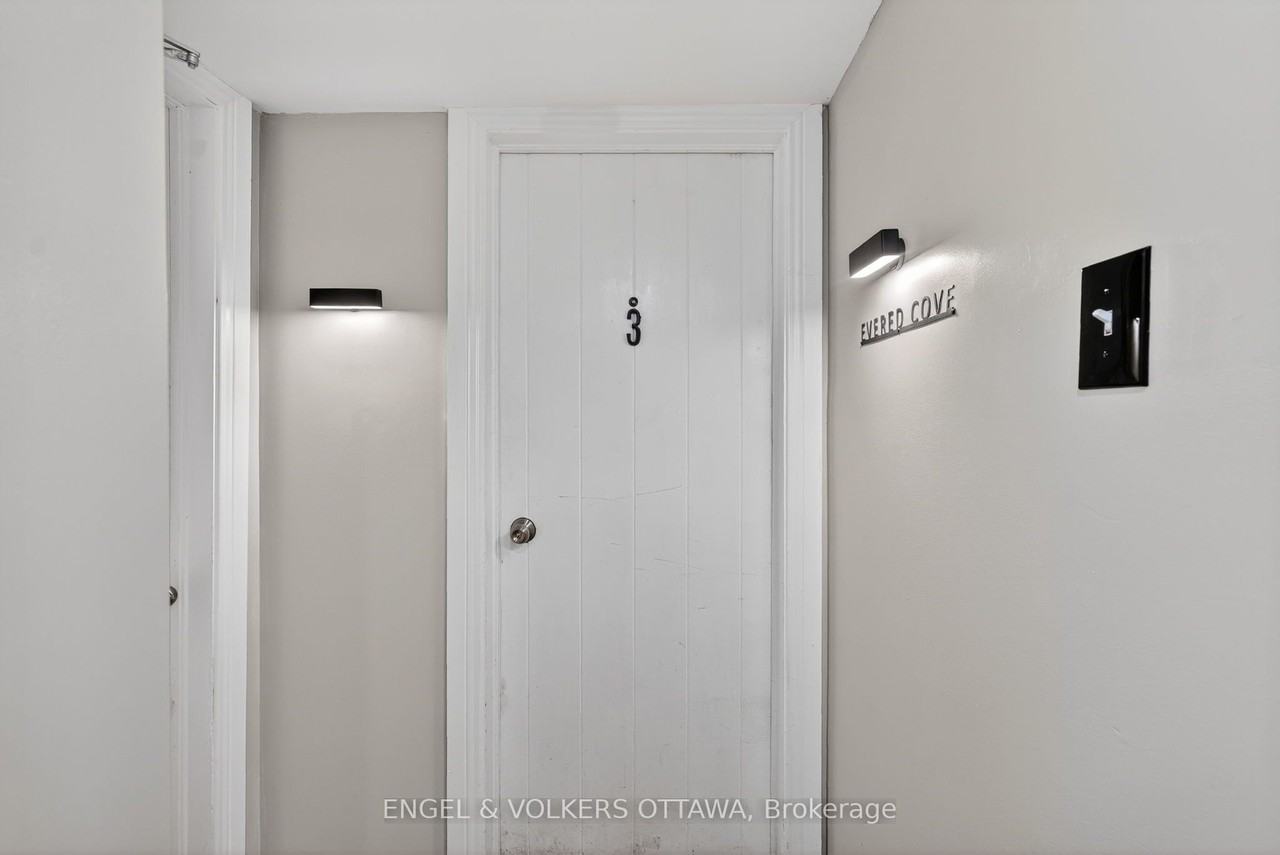 541 Evered Avenue 3 - Photo 4 of 23