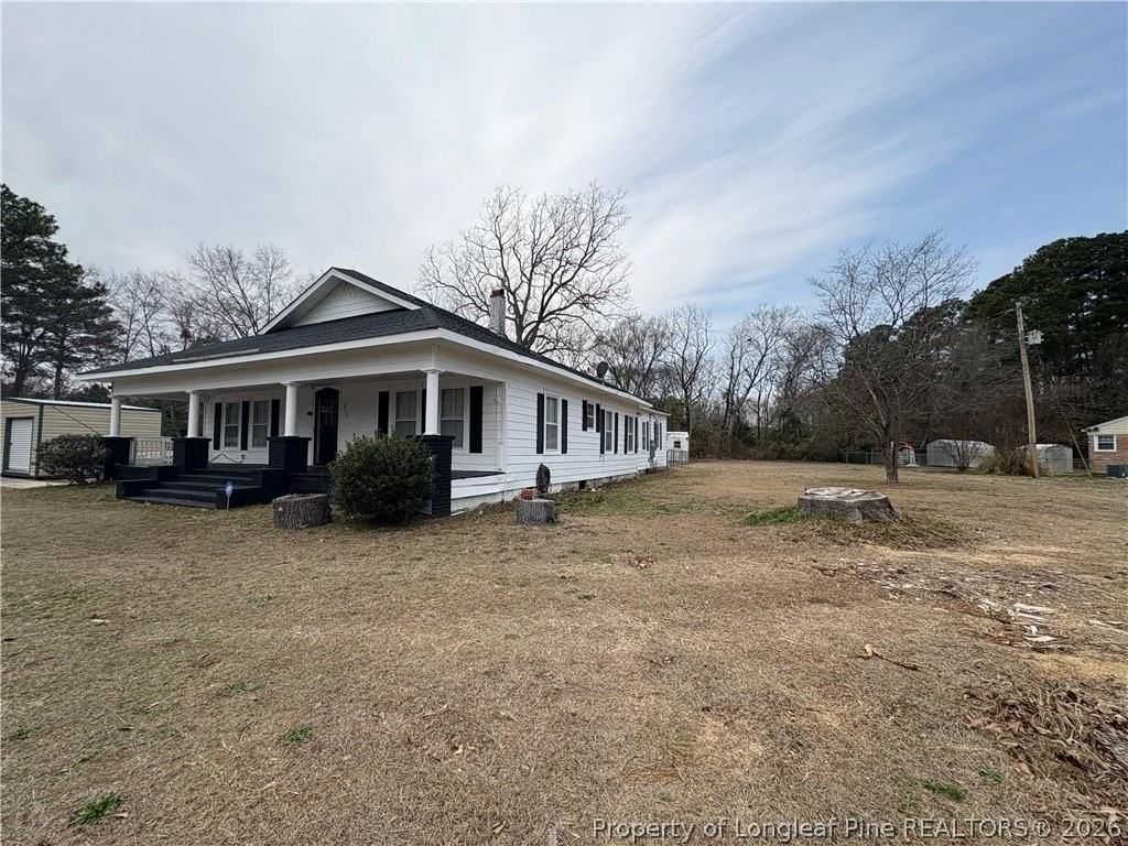 3174 Lindsay Rd - Photo 3 of 28