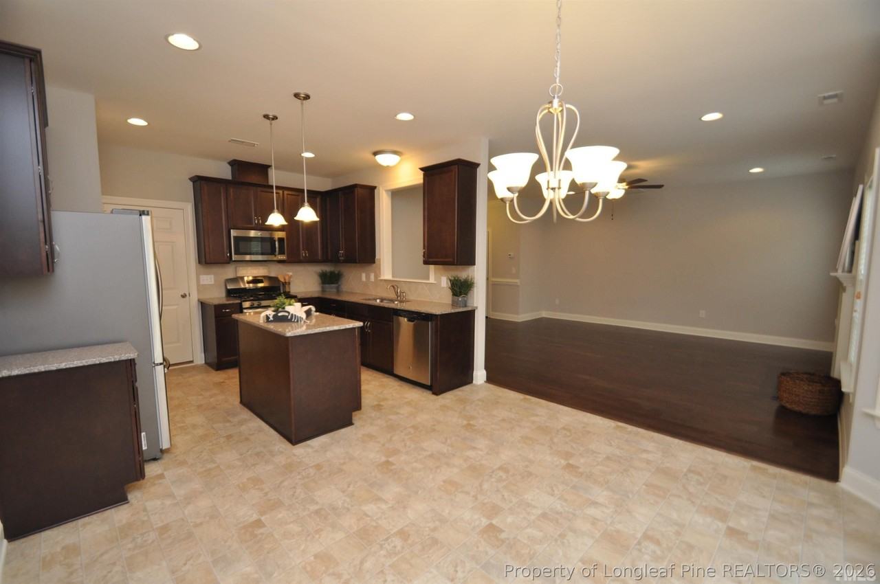 1408 Forest Fern Ln - Photo 7 of 26