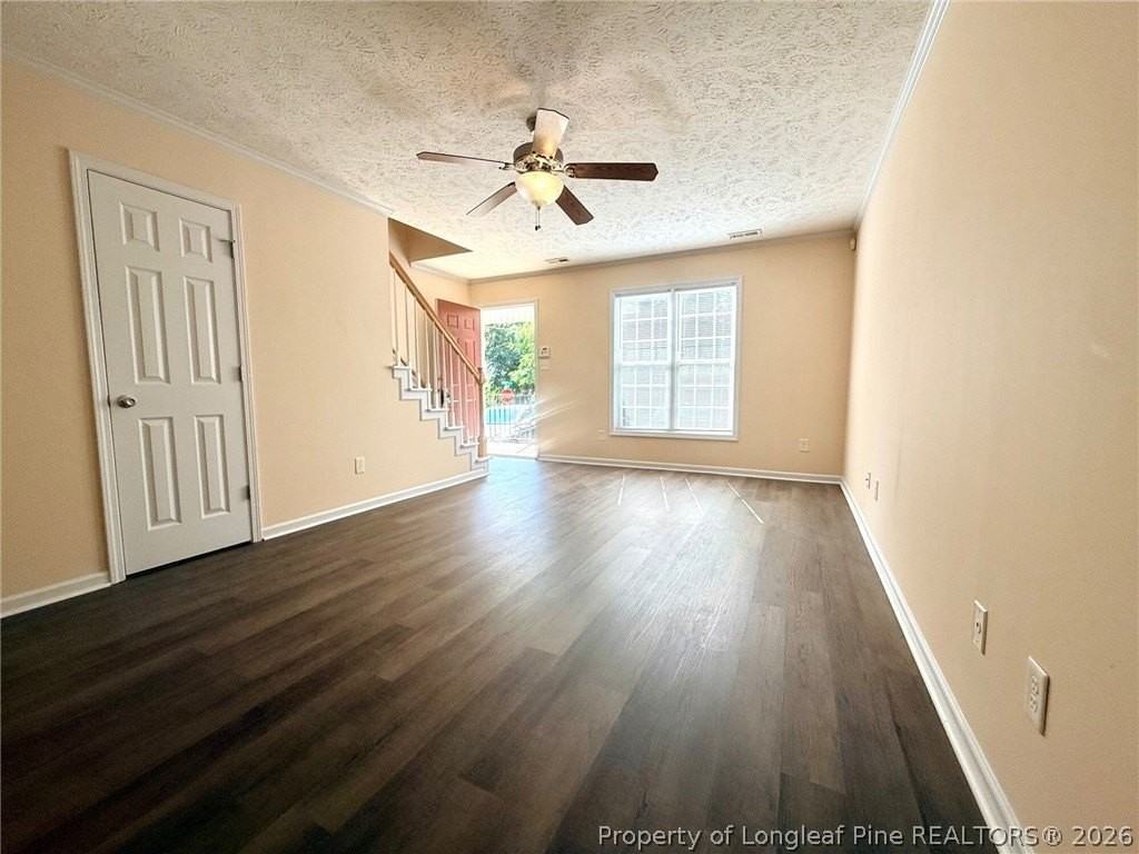 3332 Kenmont Ln #E - Photo 4 of 16