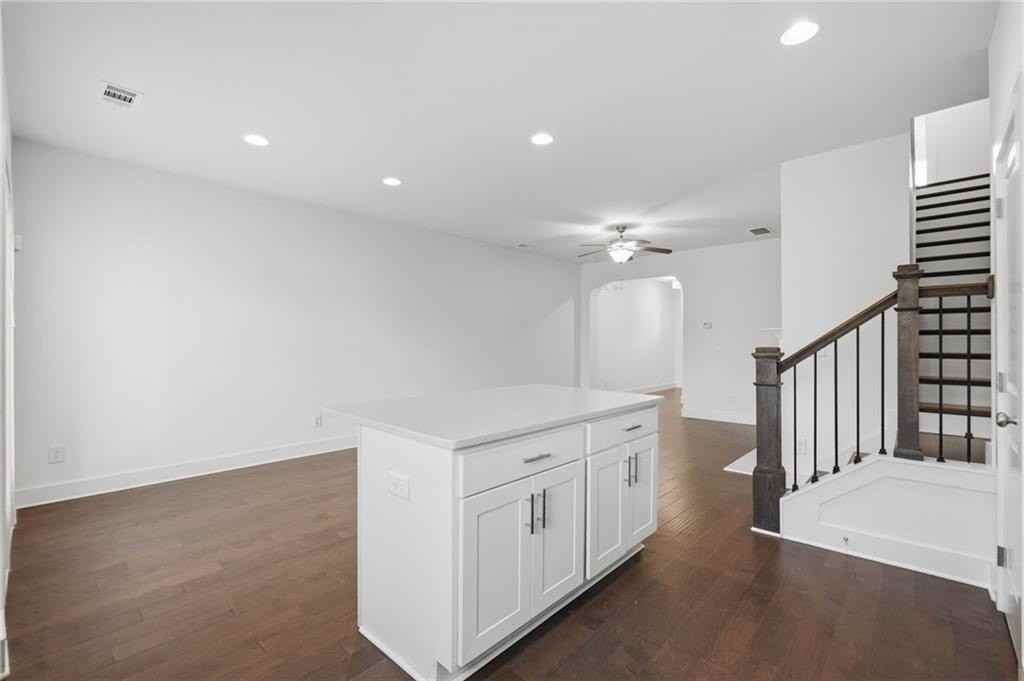 6405 Shalks Crossing Dr - Photo 7 of 25