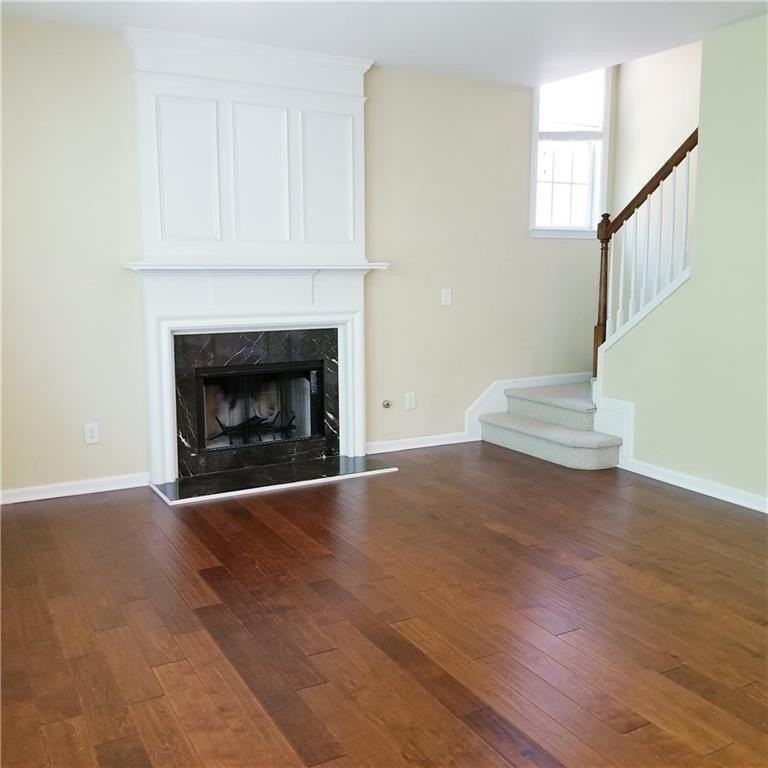 3363 Stoneham Dr - Photo 5 of 20