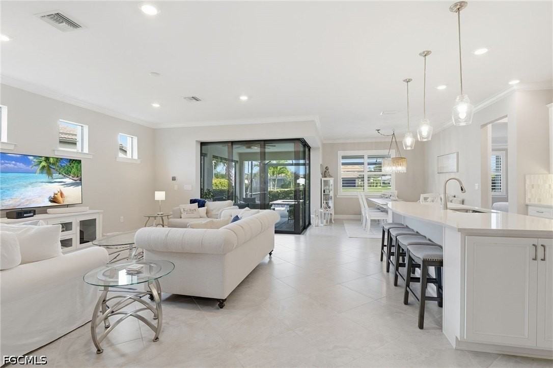 11442 Tiverton Trce - Photo 3 of 43