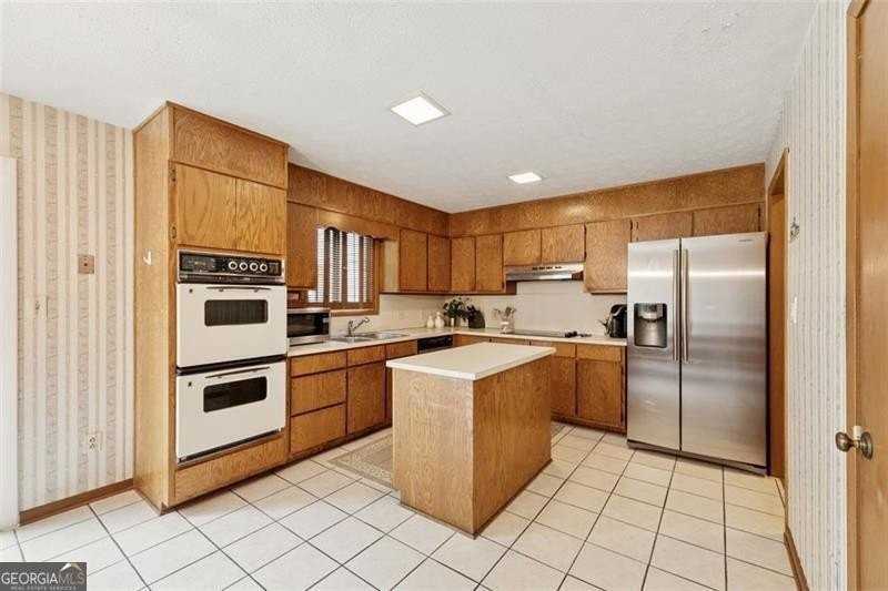 3655 Winters Hill Dr - Photo 7 of 24