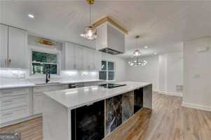 featured image of 2181 Juanita St