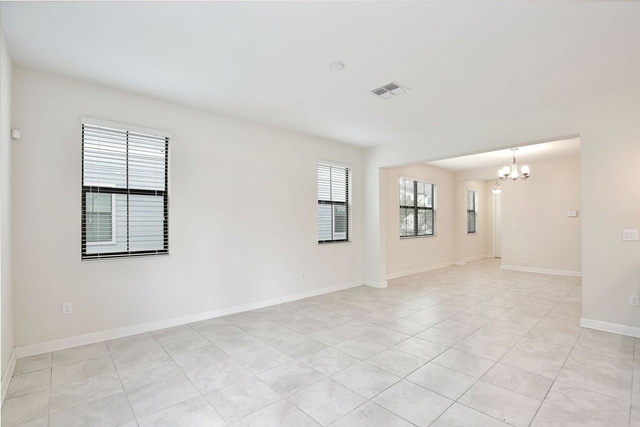 11061 Whistling Pine Way - Photo 7 of 31