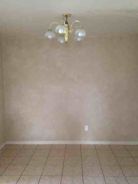1501 Nicholas Cir #B - Photo 3 of 9