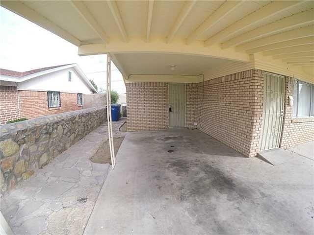 5725 Waycross Ave - Photo 2 of 50