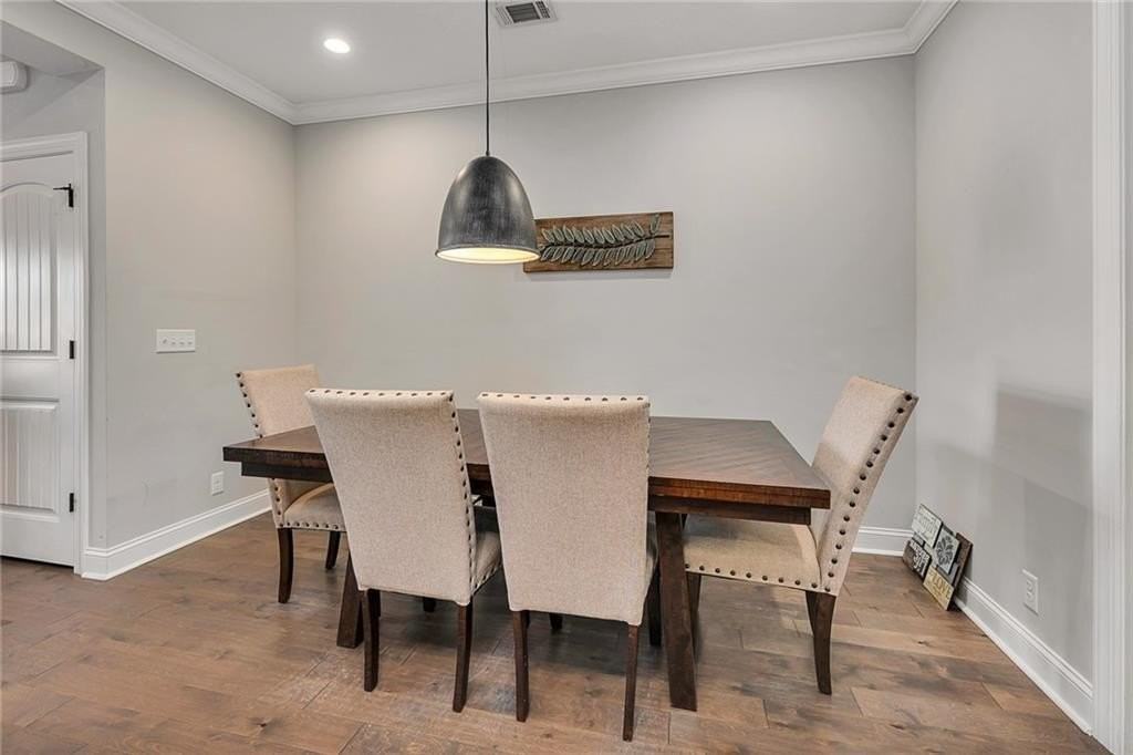 505 Mariners Cir - Photo 5 of 37