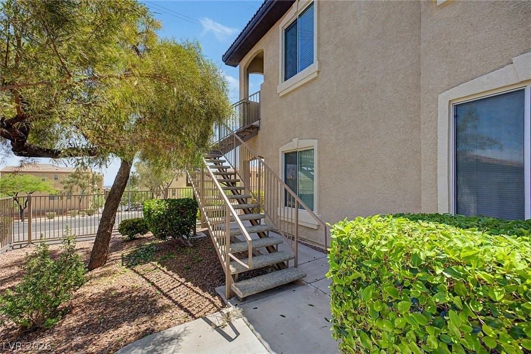 3364 Indian Shadow St #203 - Photo 3 of 31