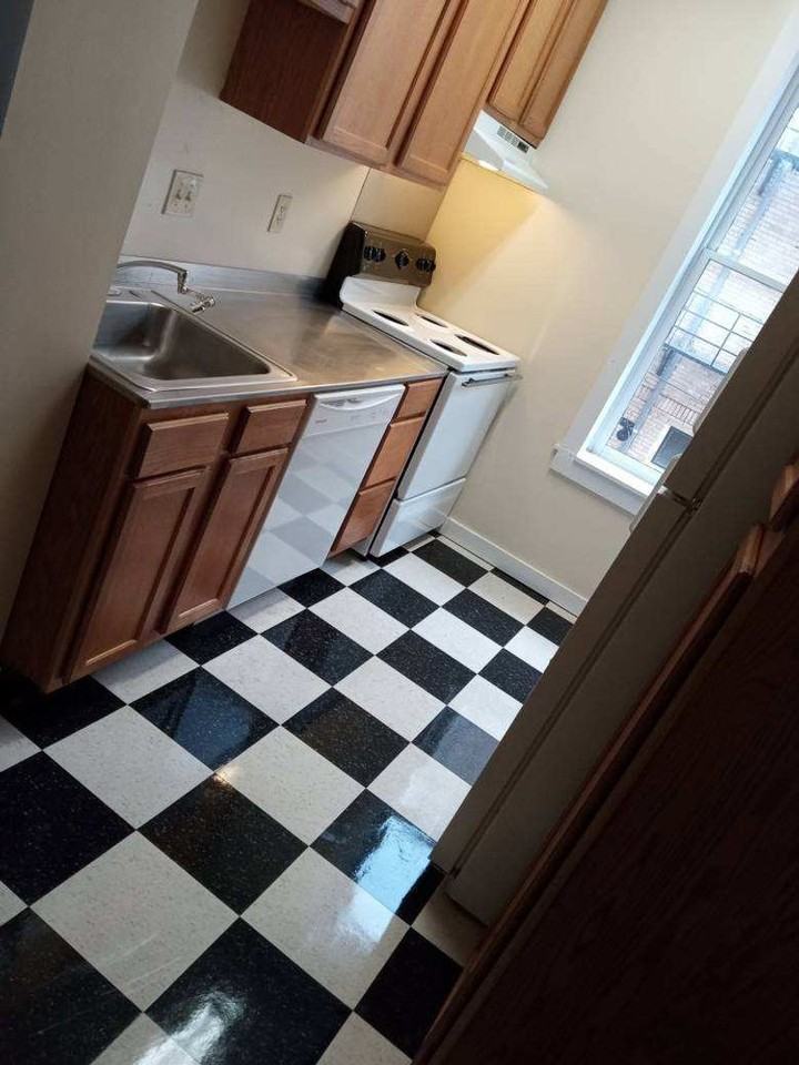 131 E 14th - Photo 7 of 15
