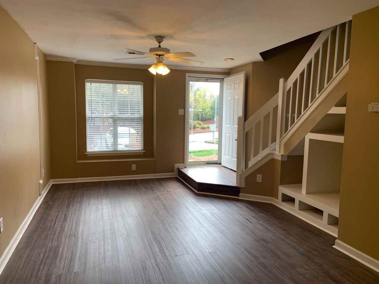 3703 Winborne Ln - Photo 2 of 12