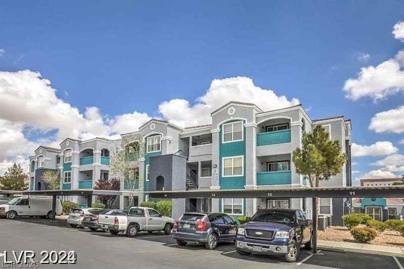 6955 N Durango Dr #2011 - Photo 4 of 29
