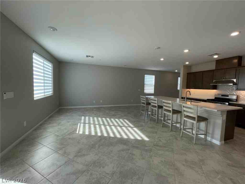 6944 Trevelez St - Photo 7 of 42