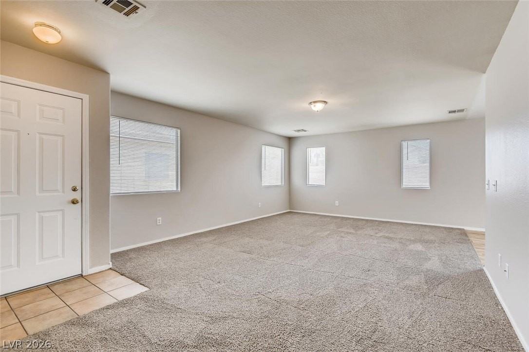 5424 Pepperpike Ave - Photo 2 of 22