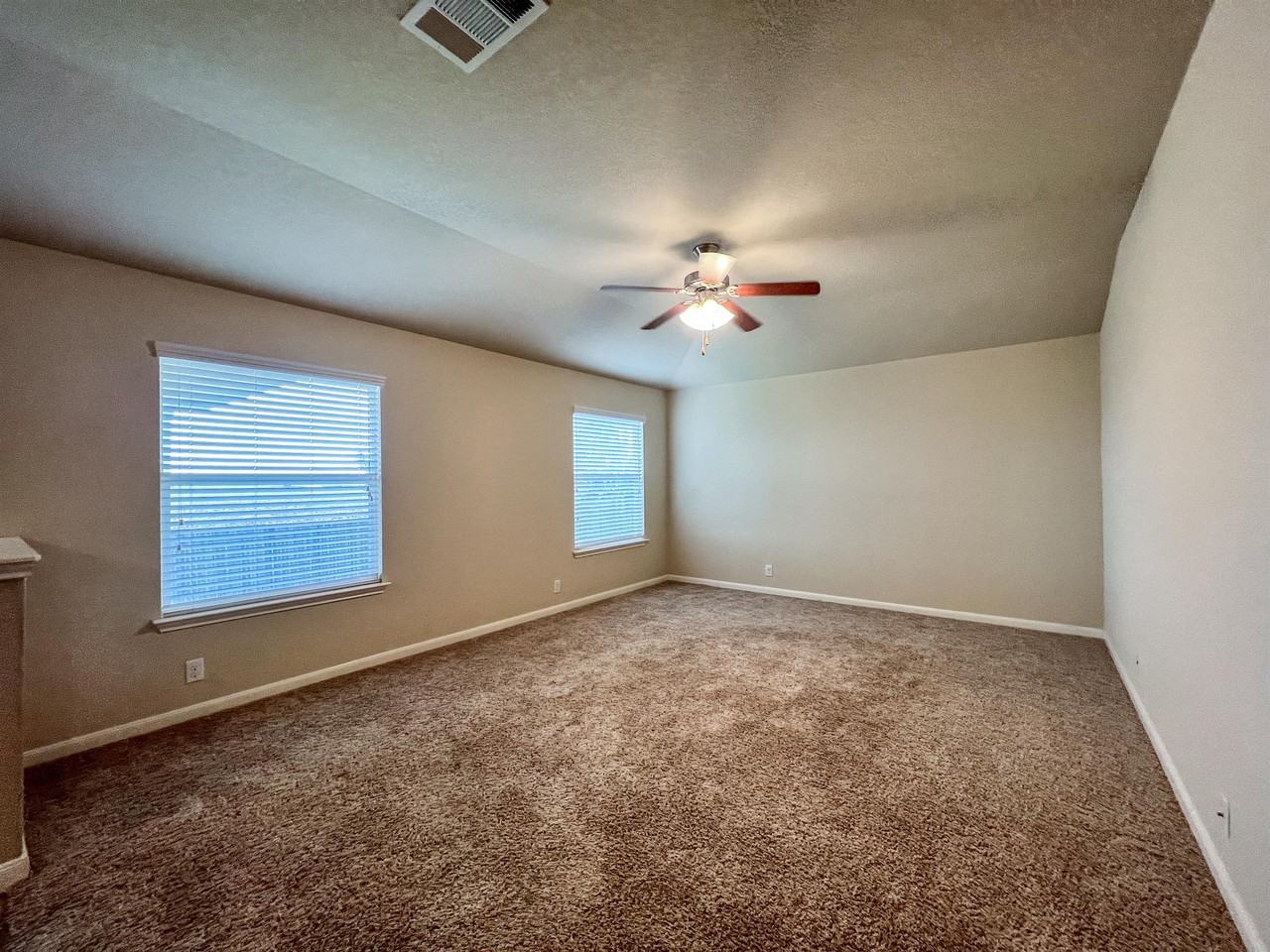 923 Avery Pkwy #1 - Photo 6 of 25
