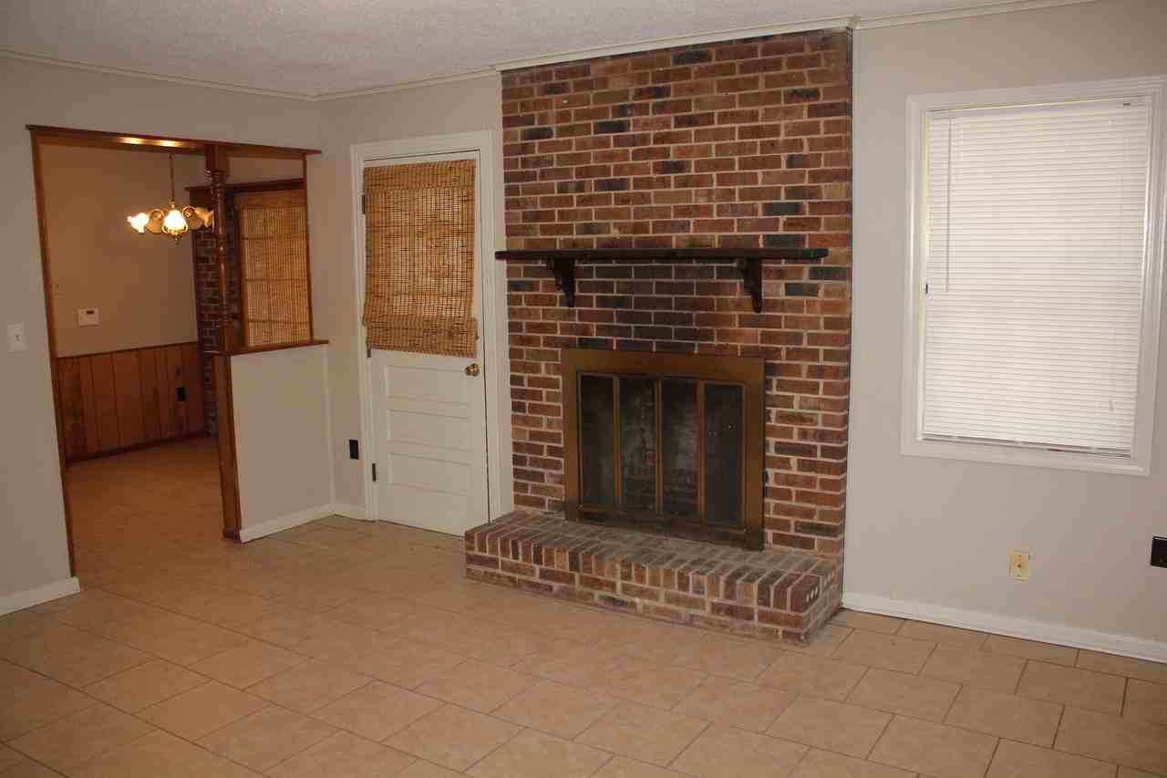 3729 Village Oak Cv - Photo 4 of 19