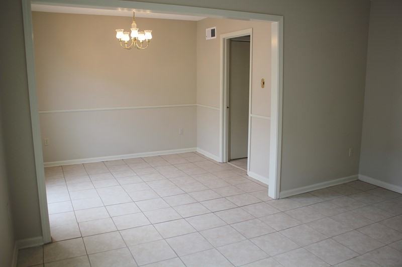 3729 Village Oak Cv - Photo 7 of 19