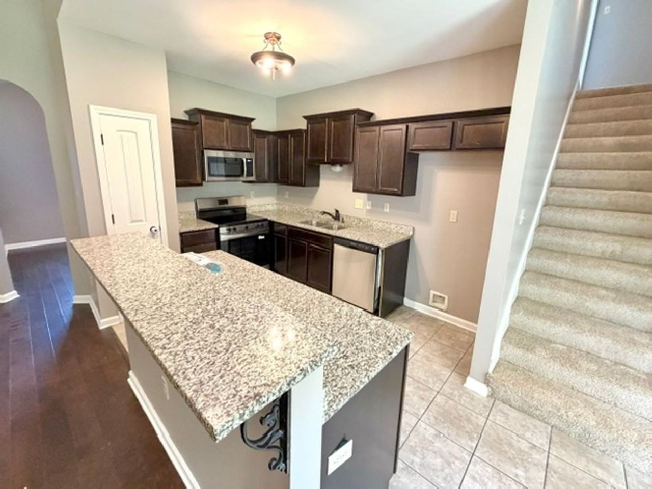 6305 Vera Ln - Photo 5 of 11