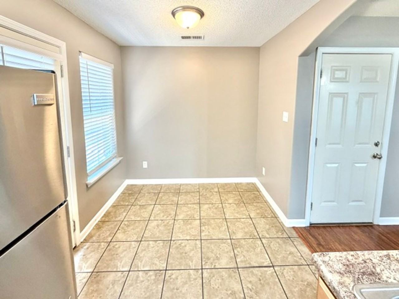 7948 Jadewood Cv - Photo 5 of 12