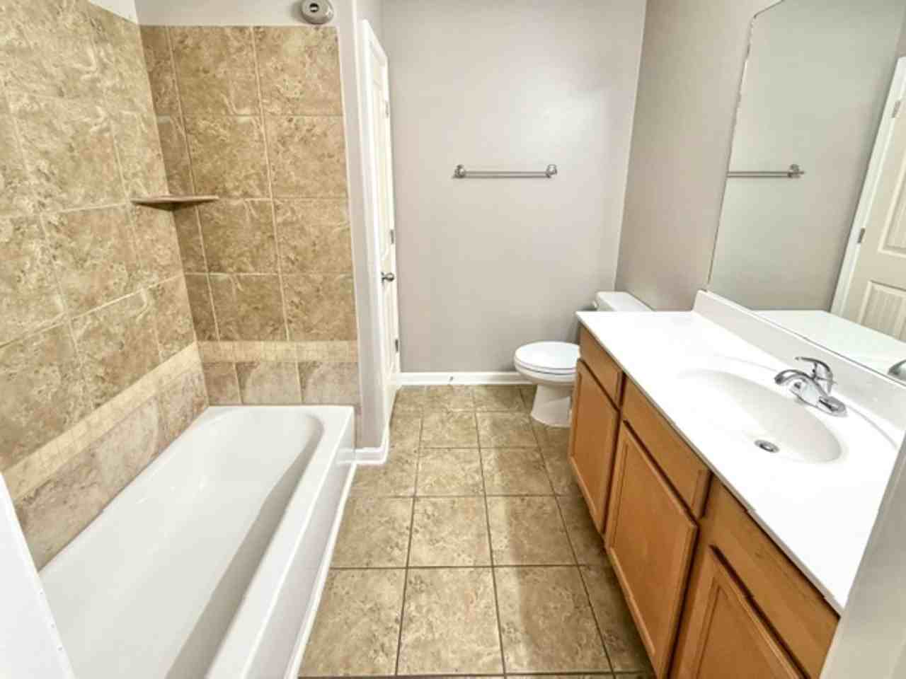 7948 Jadewood Cv - Photo 6 of 12