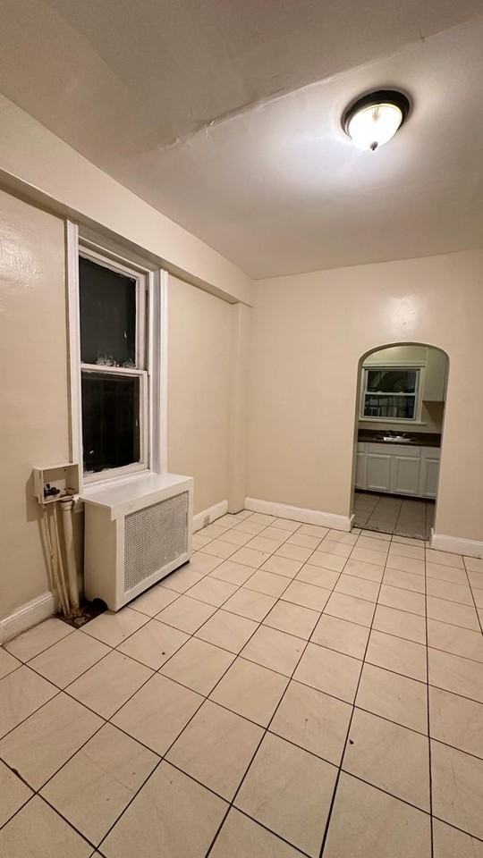 920 E Schiller St - Photo 3 of 12