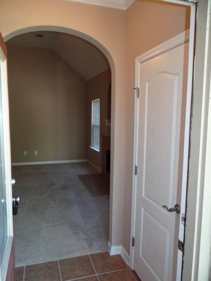 257 Oxmoor Pl - Photo 3 of 23