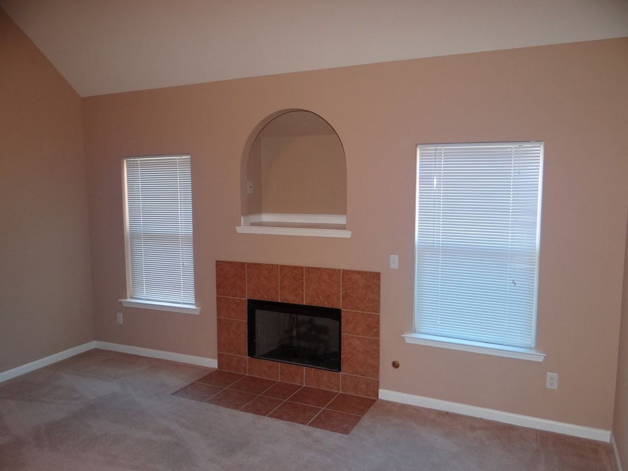 257 Oxmoor Pl - Photo 6 of 23