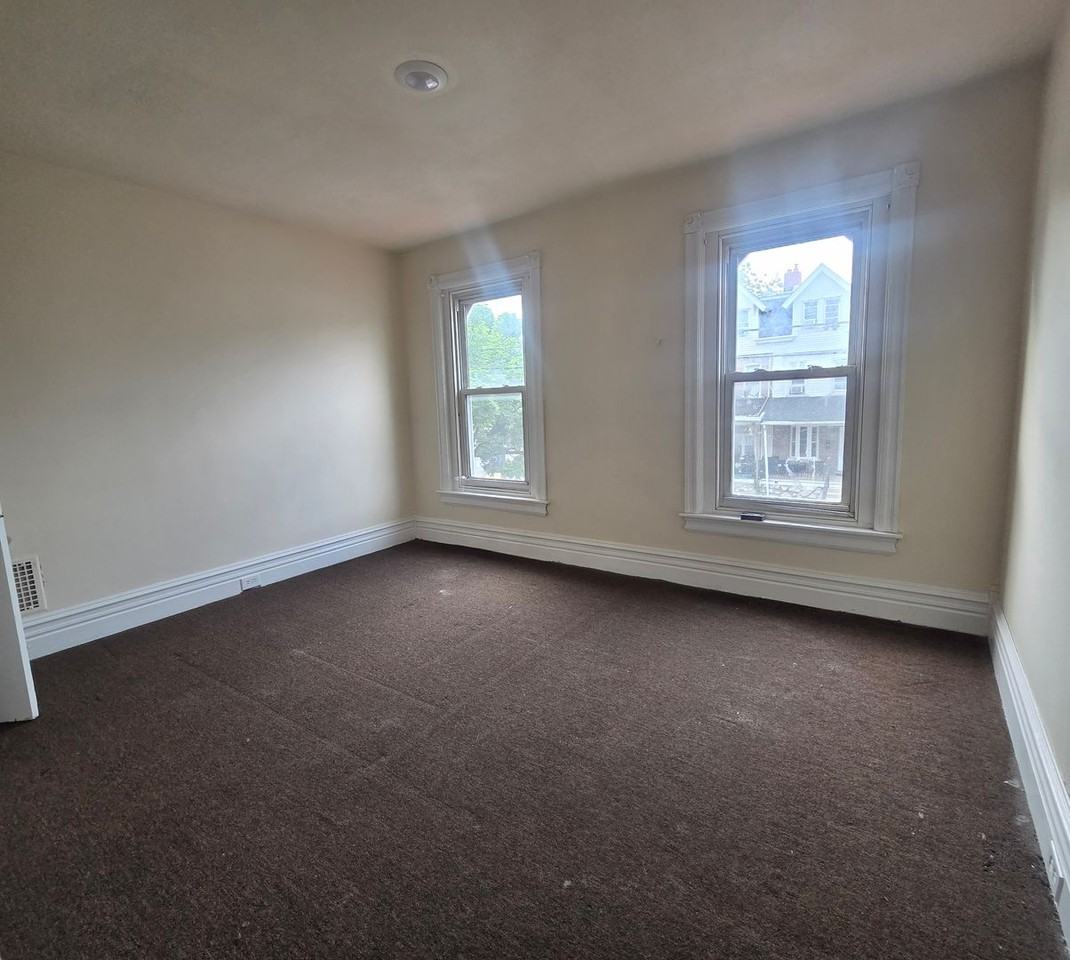 1348 W Liberty St - Photo 7 of 13