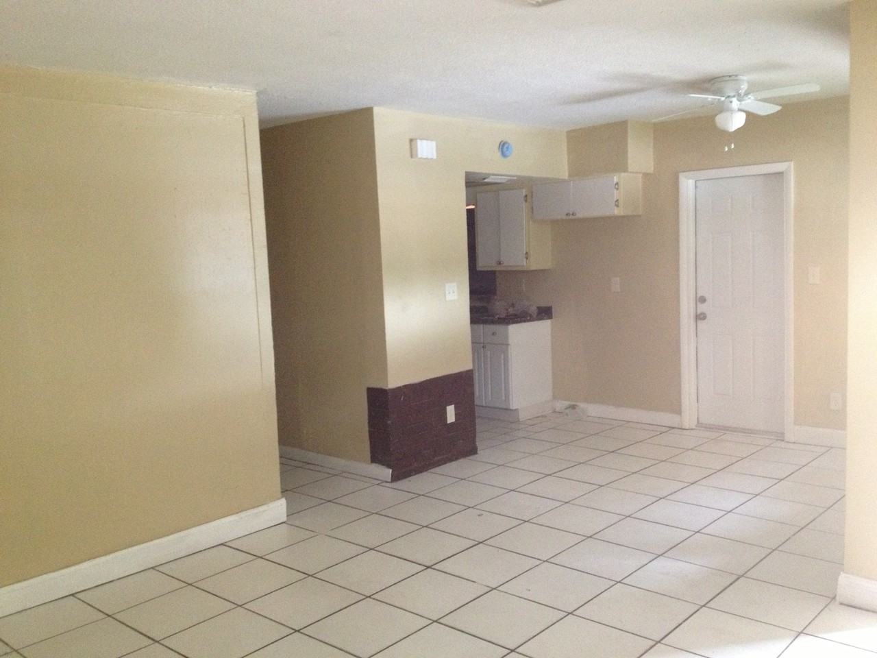 1631 Nw 7th Ct - Photo 3 of 13