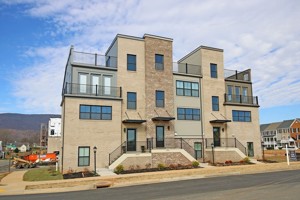 featured image of 5359 Ashlar Ave