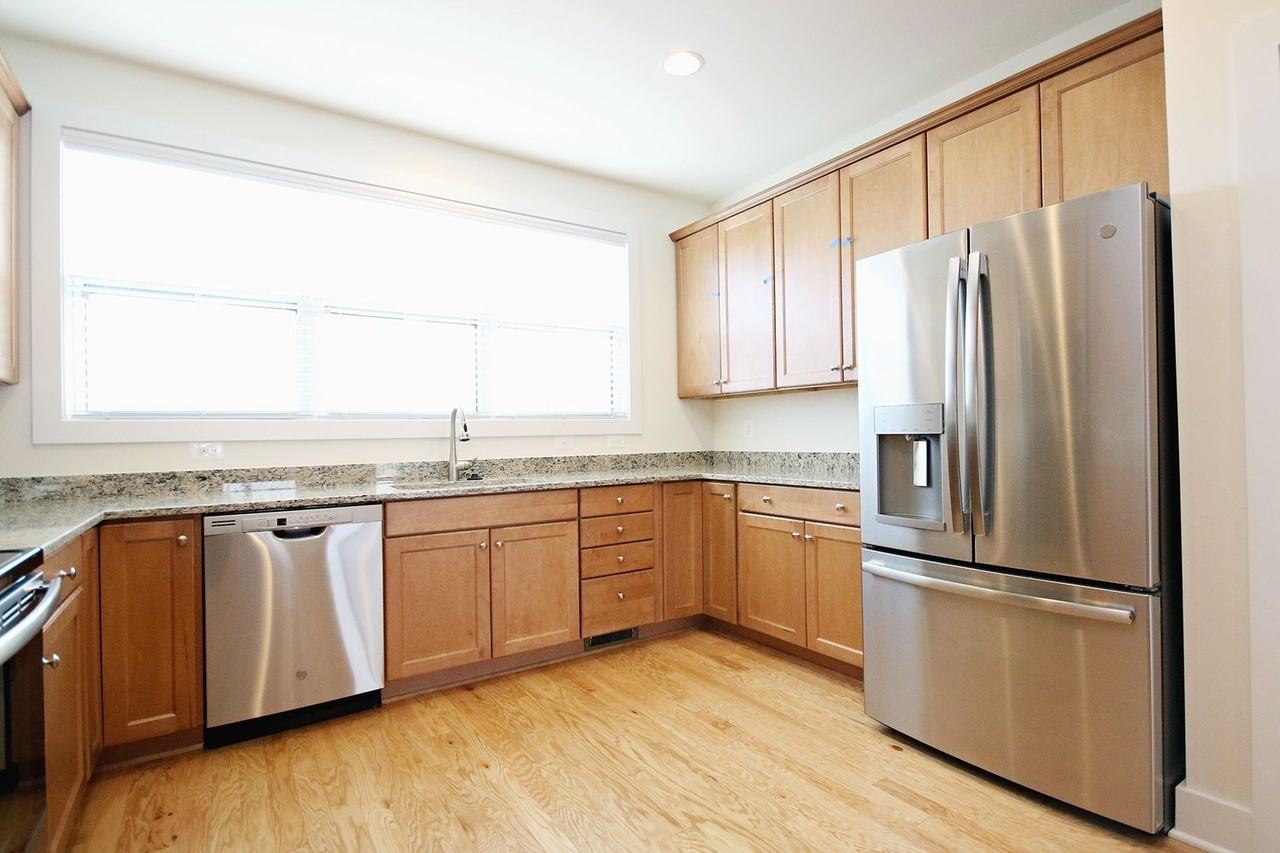5359 Ashlar Ave - Photo 5 of 20